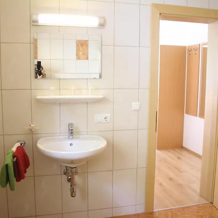 Apartment Michelas - Hof *