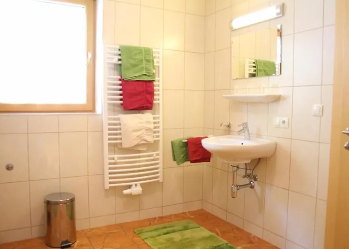 Michelas Hof شقة *