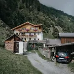 Michelas Hof *